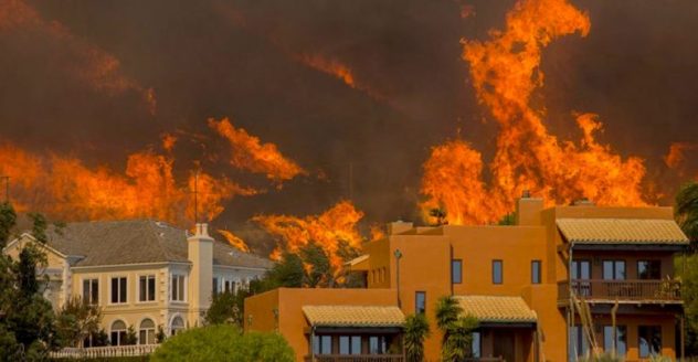 Trump-Orders-FEMA-To-Withhold-Funds-For-California-Forest-Fires-In-Misspelled-Tweet-780x405